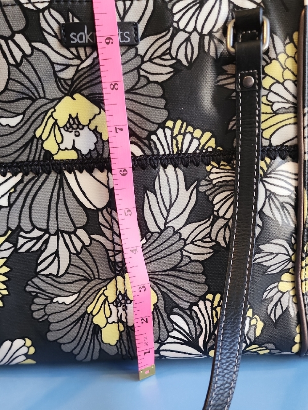 Sakroots Black Floral Tote with Yellow and Gray Blooms New No Tags - Picture 11 of 13